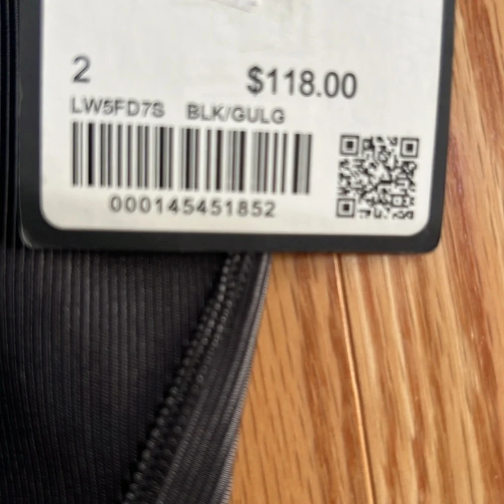 New! Lululemon SZ 2, Base pace HR tight Two tone ribbed 25” leggings.